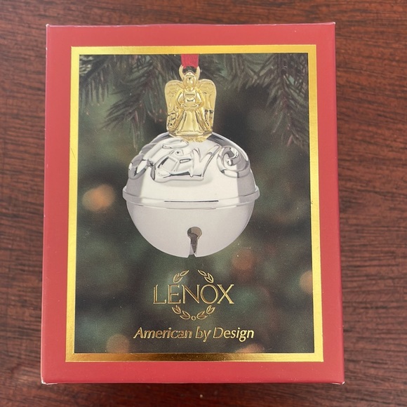 NWT ornament and 2 wine stoppers - Picture 2 of 7